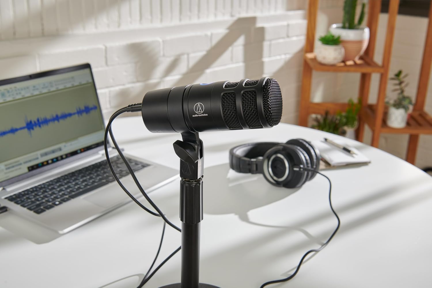 Audio-Technica AT2040USB Dynamic USB Microphone, Black