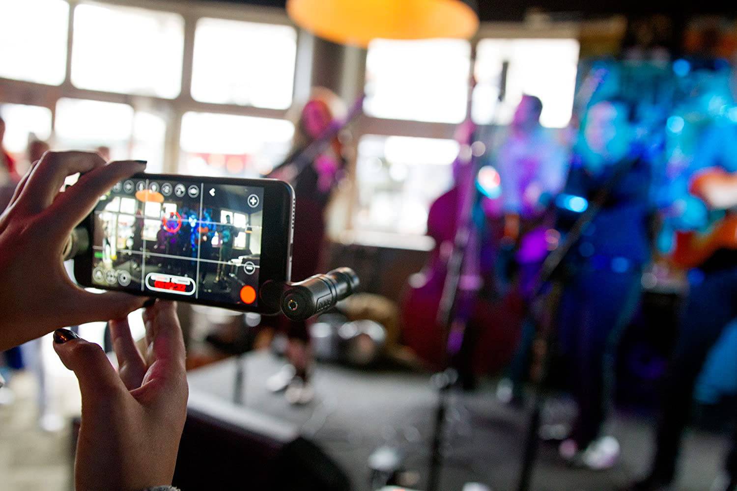 Rode VideoMic Me Compact Microphone for Mobile Devices - Golchha Computers